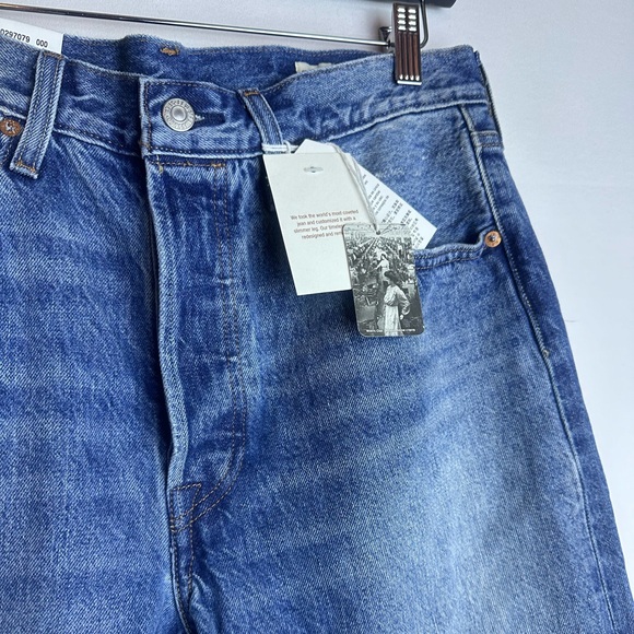 ❗️ NEW $168 Levi’s 501 Skinny Leg Button Fly Distressed Denim Jeans 30x28 - Picture 4 of 12